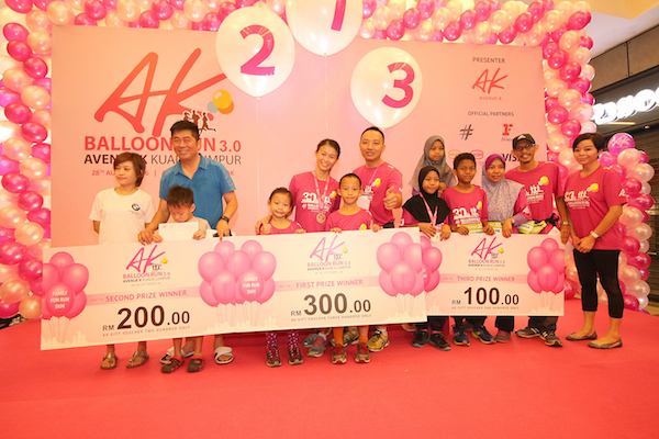 Top 3 winners for family category (1st Winner - Lee Pei Wei, 2nd prize - Fong Tze Chiak, 3rd prize - Fahmy Sabudin