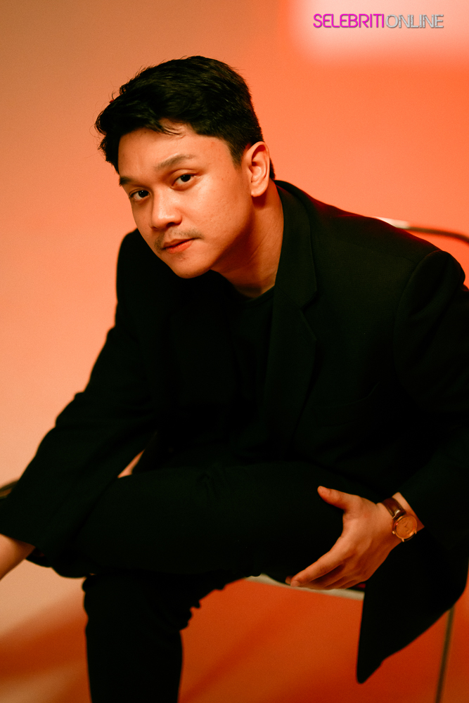 Najmi Niery menyanyikan lagu Asing OST Hospital Loveline