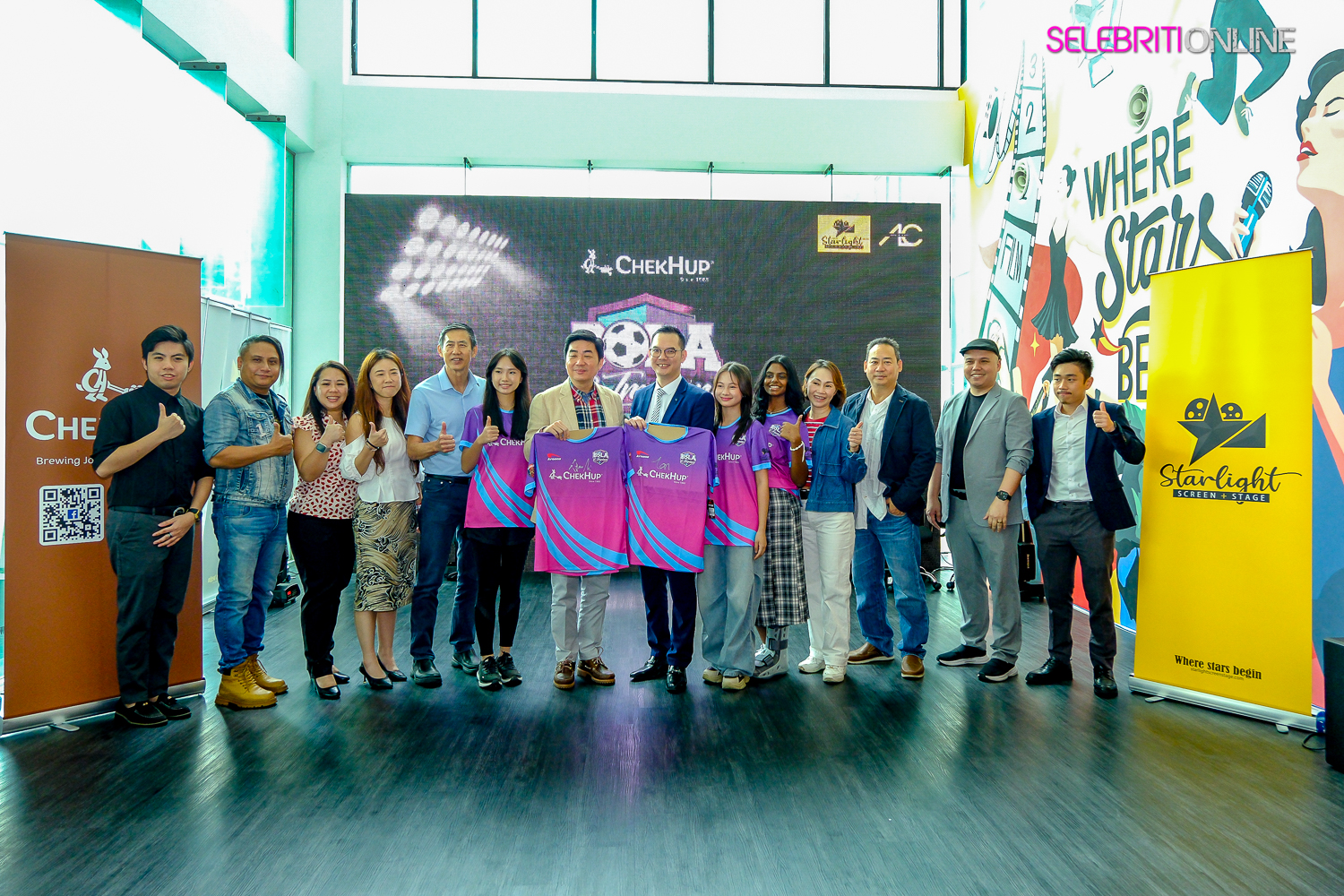 Pelancaran Starlight Institute dan pengumuman filem Bola dan Impian di Starlight Arena, Plaza 51
