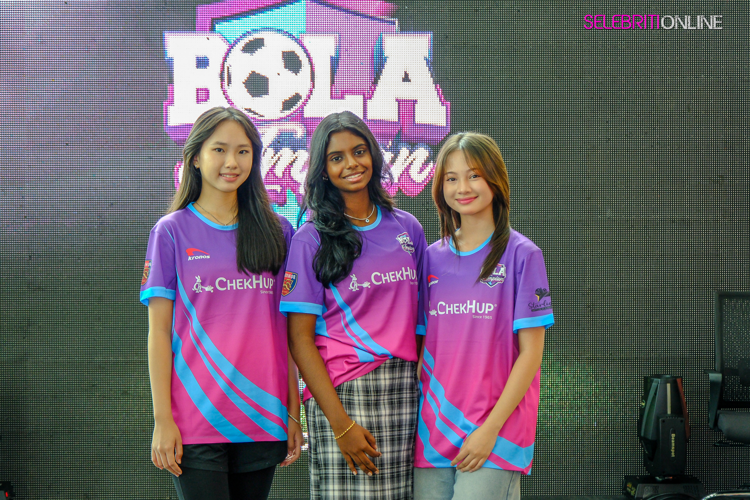 Pelancaran Starlight Institute dan pengumuman filem Bola dan Impian di Starlight Arena, Plaza 51