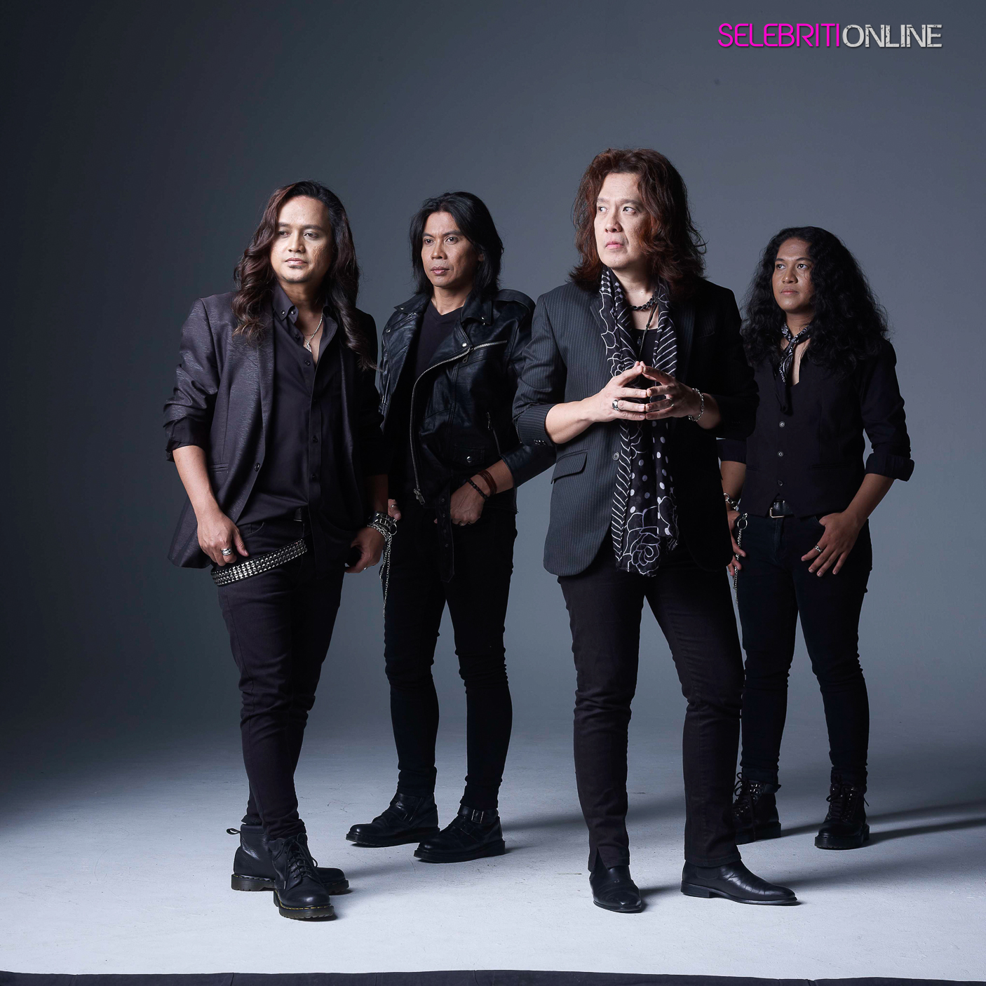 Cradle tampil semula dengan album baharu Hela Nafasku dan persembahan Cradle Live! bersama Datuk Ramli Sarip.