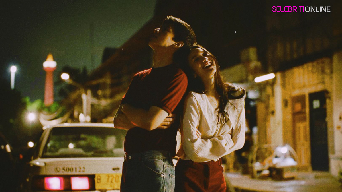 Poster filem Rangga & Cinta versi muzikal penuh warna dan romantik