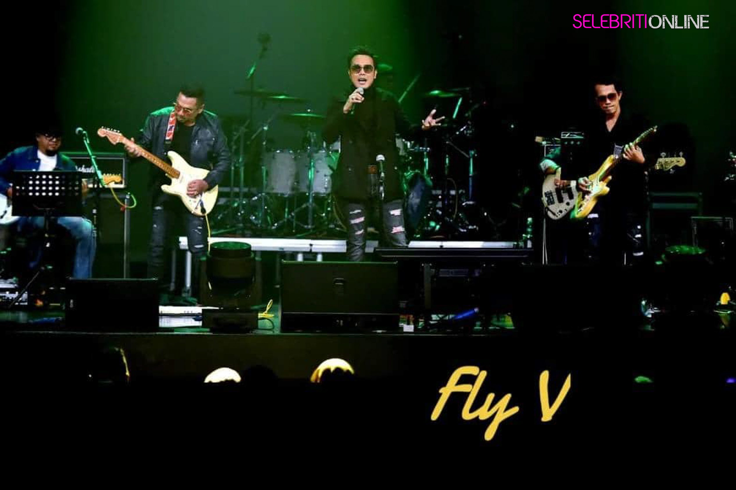 Poster single Dalam Satu oleh FLY V.