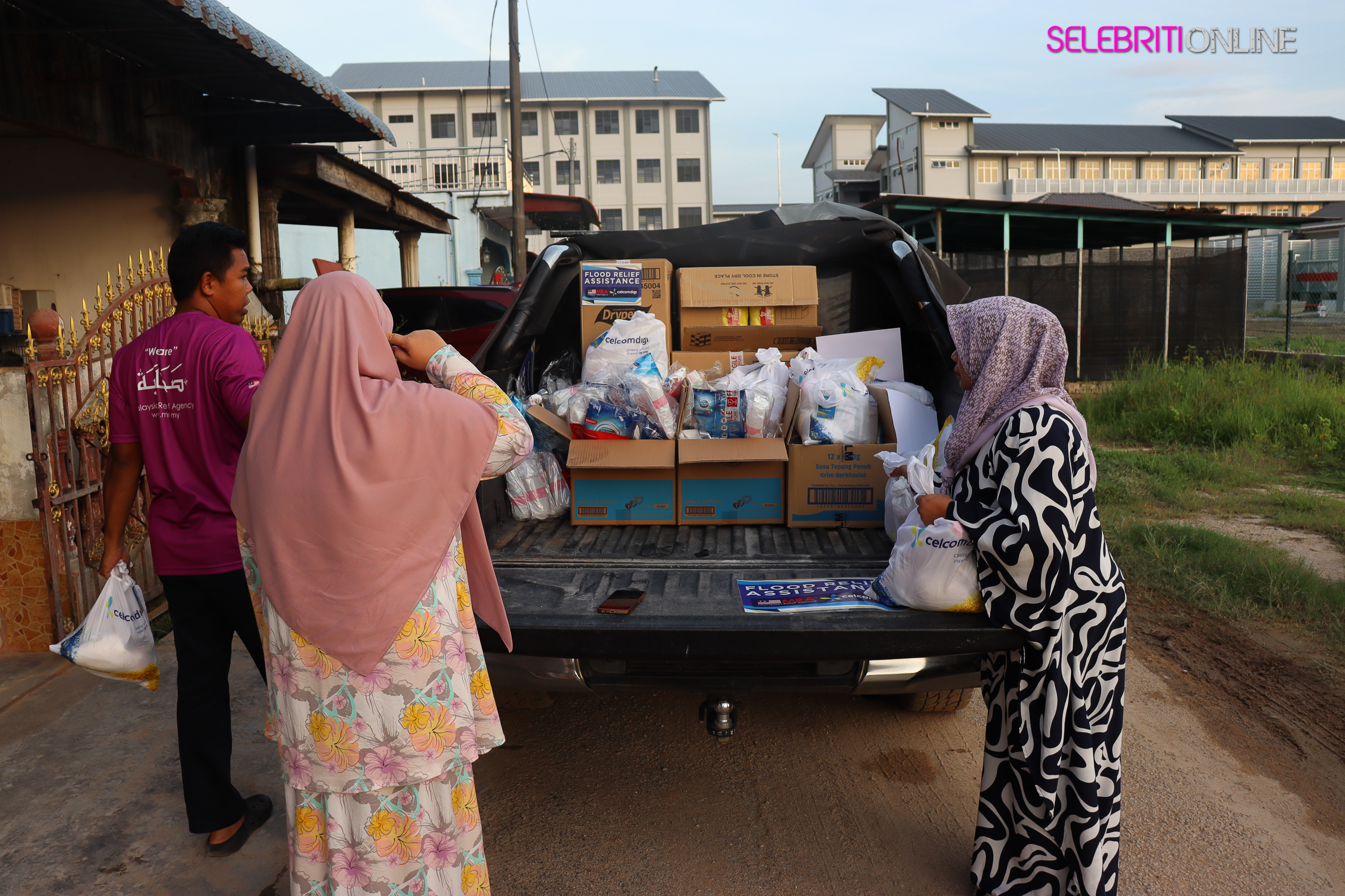 CelcomDigi salur bantuan banjir di pusat pemindahan sementara