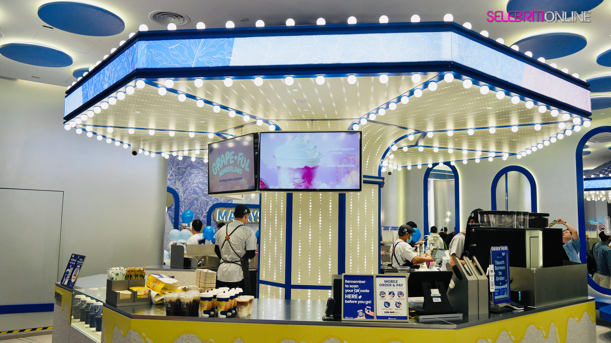 Stor flagship Luckin Coffee Malaysia di SkyAvenue Resorts World Genting