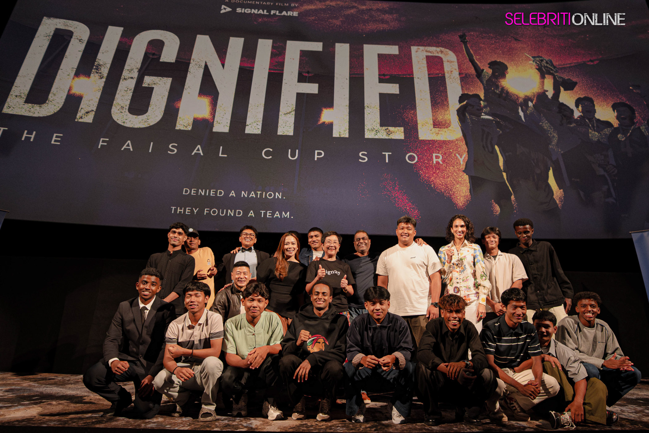 Poster dokumentari DIGNIFIED The Faisal Cup Story bertemakan perjuangan anak pelarian.
