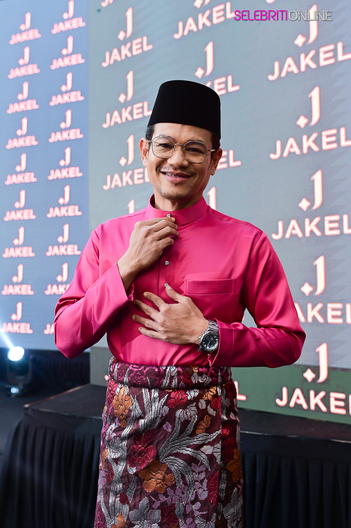 Poster rasmi Jakel Fenomena Raya 2026 menampilkan Fazura dan barisan duta utama dalam busana raya eksklusif di Kuala Lumpur