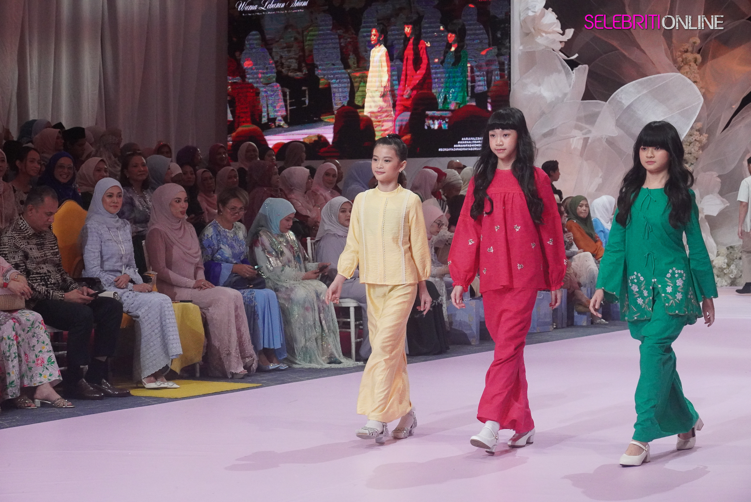 Pertunjukan Fesyen Warna Lebaran Ariani 2026 di KLCC