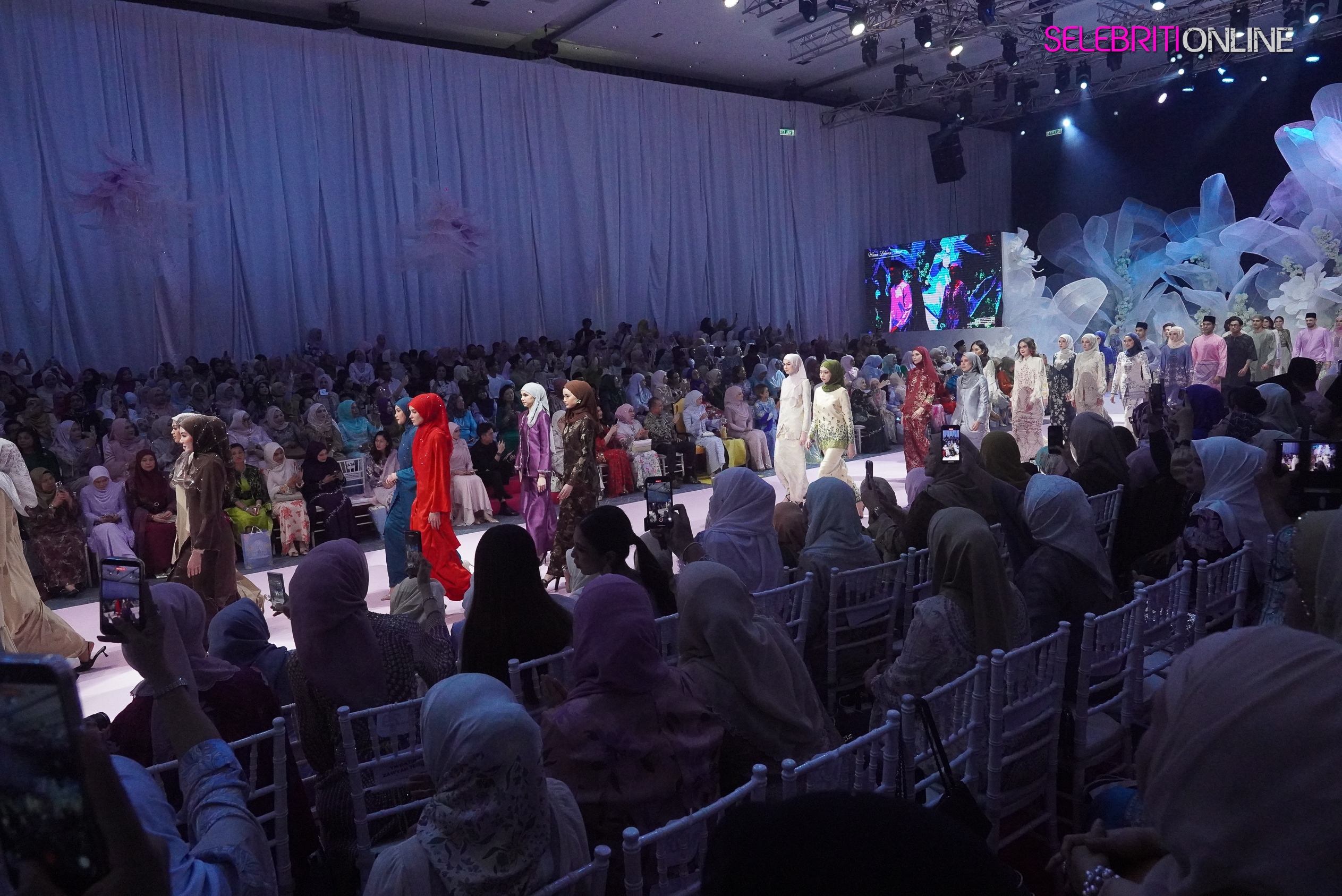 Pertunjukan Fesyen Warna Lebaran Ariani 2026 di KLCC