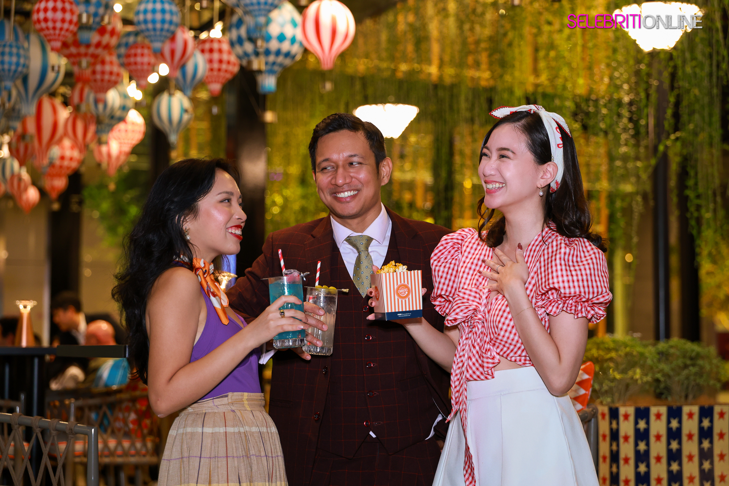 Pelbagai paparan visual menarik di Carousel & Co Avenue K