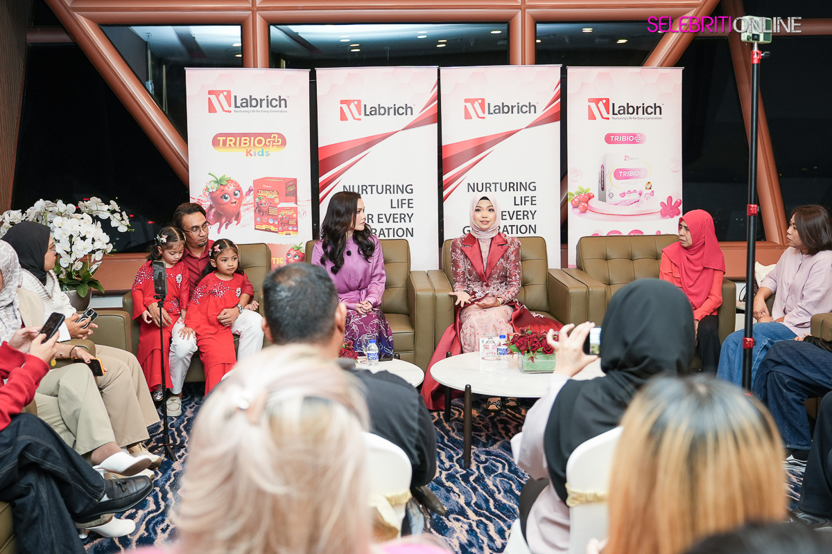 Labrich melancarkan TriBio Women Wellness dan TriBio Kids bersama Che Puan Sarimah Ibrahim.