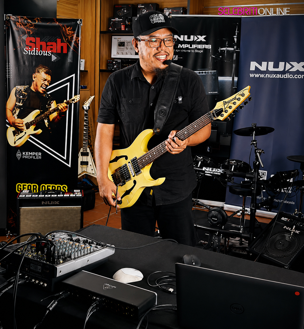 Shah Sidious berkongsi ilmu gitar pada Gear Nerds Meetup Vol. 2 di Pulau Pinang.